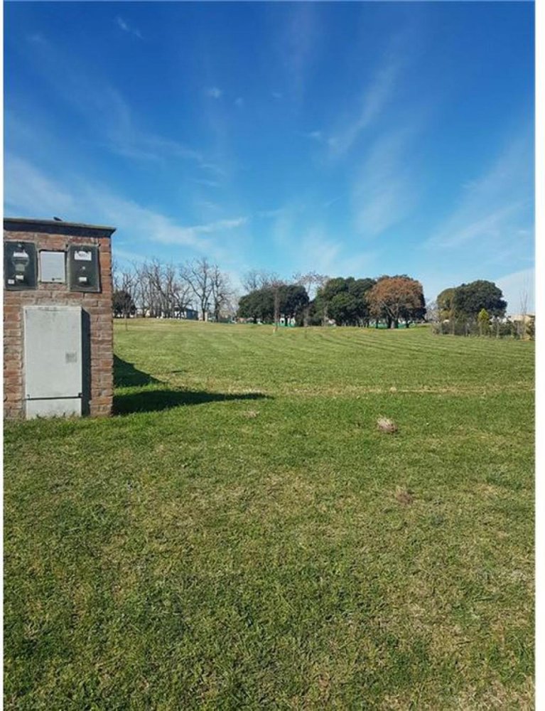  Land in Escobar, Argentina No. 48582