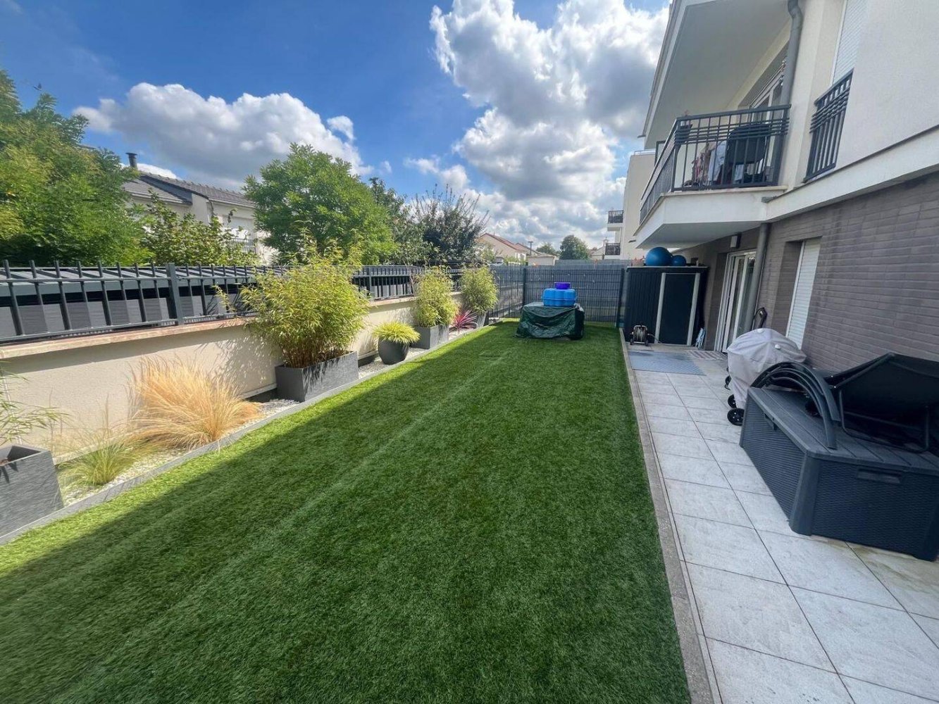 2 Schlafzimmer Wohnung in Noisy-le-Grand, France, Nr. 326862