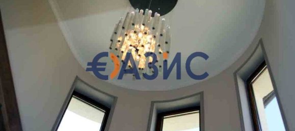 4 bedrooms House No. 979 8