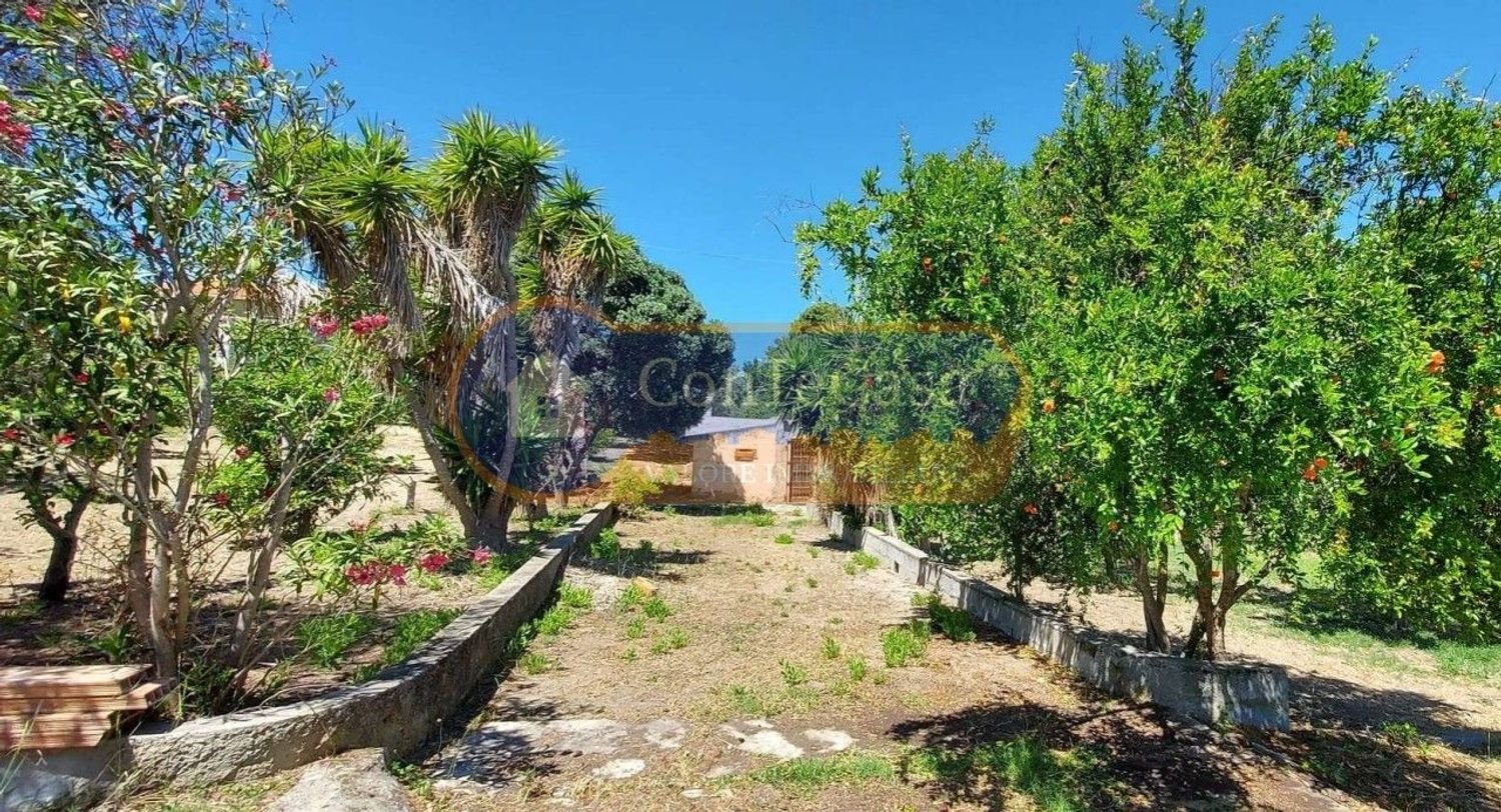 3000m² Land in Sassari, Italy No. 46560