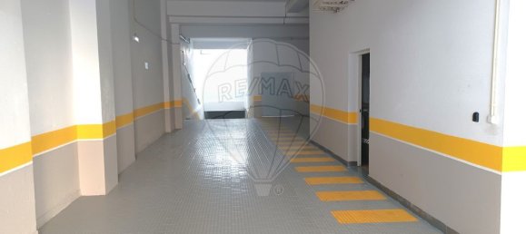 Gewerbliche Immobilie in Lisbon, Portugal 390m², Nr. 82645 3