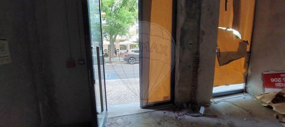 Gewerbliche Immobilie in Lisbon, Portugal 390m², Nr. 82645 6