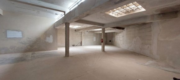 Gewerbliche Immobilie in Lisbon, Portugal 390m², Nr. 82645 9