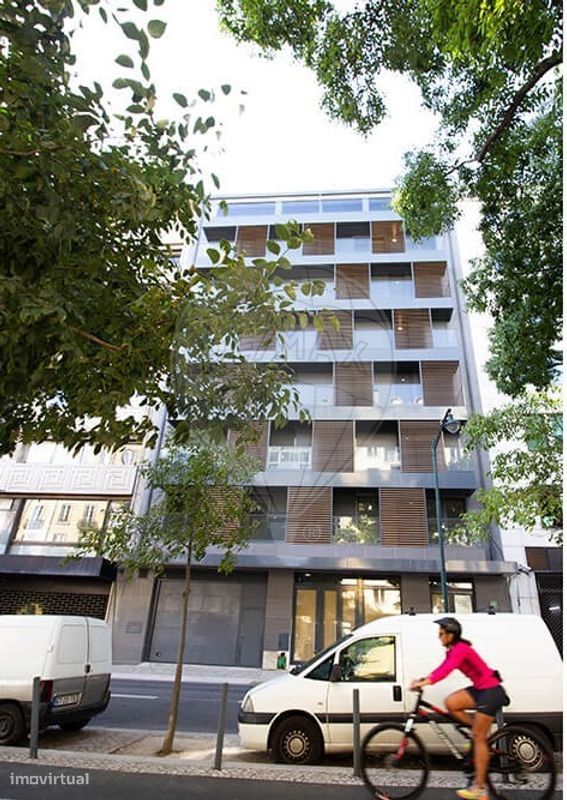 Gewerbliche Immobilie in Lisbon, Portugal 390m², Nr. 82645