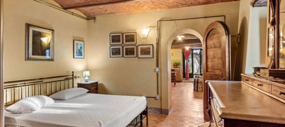 5 bedrooms House in Loro Ciuffenna, Italy No. 54313 18