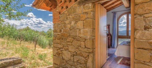 5 bedrooms House in Loro Ciuffenna, Italy No. 54313 7