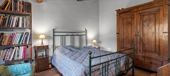 5 bedrooms House in Loro Ciuffenna, Italy No. 54313 19