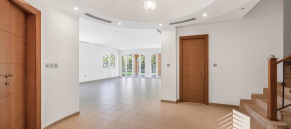 Вилла с 5 спальнями в Jumeirah Park, ОАЭ № 13670 2