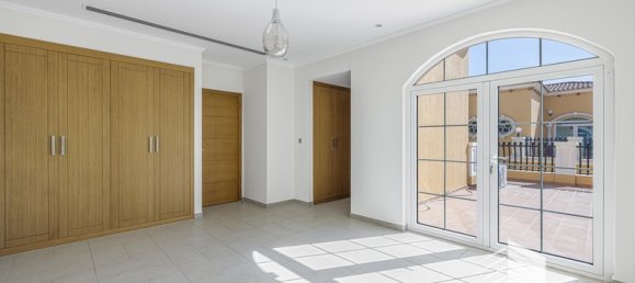 Вилла с 5 спальнями в Jumeirah Park, ОАЭ № 13670 12