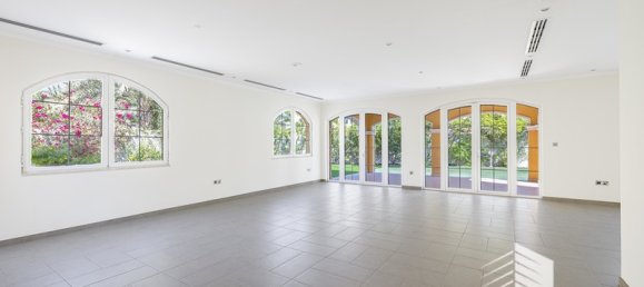 Вилла с 5 спальнями в Jumeirah Park, ОАЭ № 13670 3