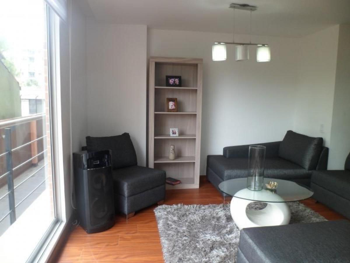 Дом с 3 спальнями в Богота, Колумбия № 10680