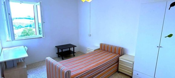 4 bedrooms Apartment in Urbino, Italy No. 358417 3