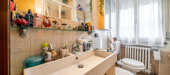 Квартира с 3 комнатами в Реджо Эмилия, Италия № 119656 29