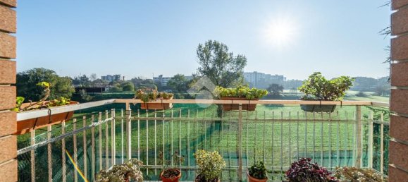 Квартира с 3 комнатами в Реджо Эмилия, Италия № 119656 27