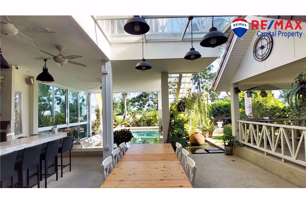 6 bedrooms Cafe / restaurant in Pattaya, Thailand No. 5120