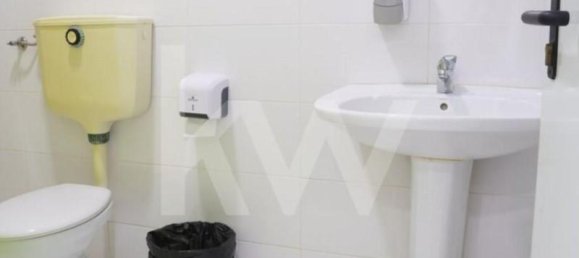 217m² Commercial property in Sintra, Portugal No. 61108 14