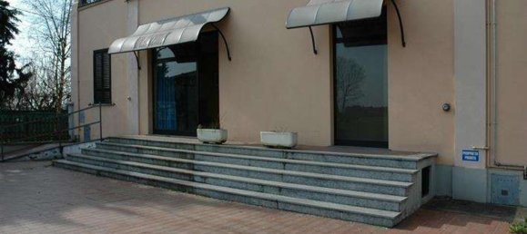 Apartamento de 8 divisões em Besenzone, Italy N.º 98398 38