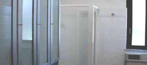 Apartamento de 8 divisões em Besenzone, Italy N.º 98398 27