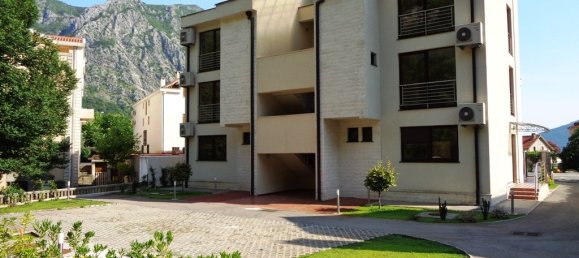 11 bedrooms Villa in Kotor, Montenegro No. 401 14