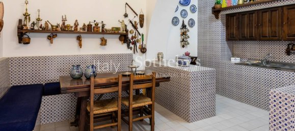 3 Schlafzimmer Gebäude in Modica, Italy, Nr. 106107 12