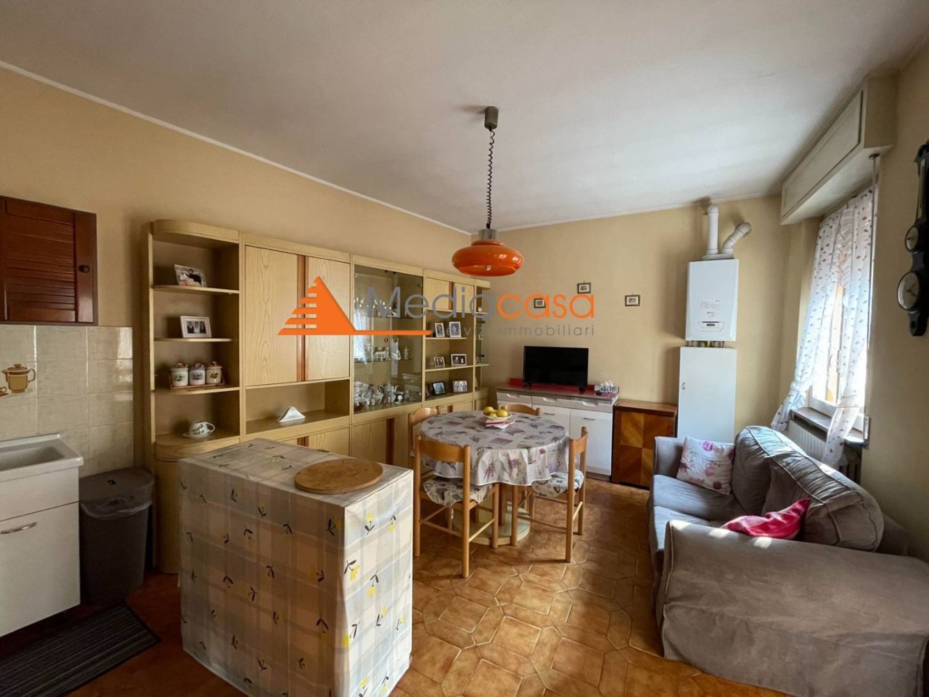 3 rooms Apartment in Canonica d'Adda, Italy No. 220112