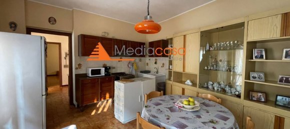 3 rooms Apartment in Canonica d'Adda, Italy No. 220112 2