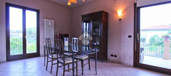 9 rooms House in Roseto degli Abruzzi, Italy No. 109664 8