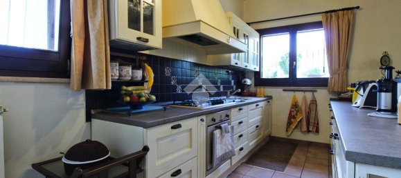 9 rooms House in Roseto degli Abruzzi, Italy No. 109664 30