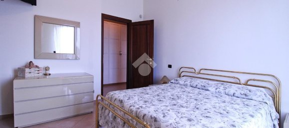 9 rooms House in Roseto degli Abruzzi, Italy No. 109664 16