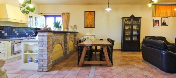 9 rooms House in Roseto degli Abruzzi, Italy No. 109664 26