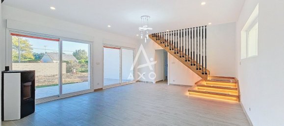 4 bedrooms House in Villemandeur, France No. 153848 2