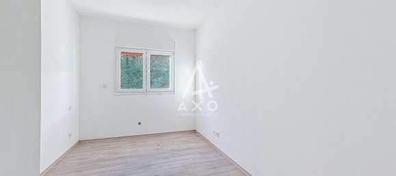 4 bedrooms House in Villemandeur, France No. 153848 9