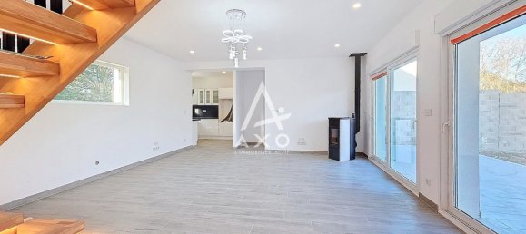 4 bedrooms House in Villemandeur, France No. 153848 3