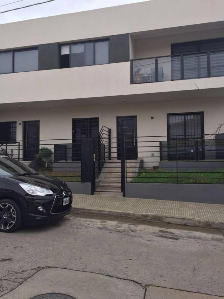 Studio in Cordoba, Argentina No. 3421