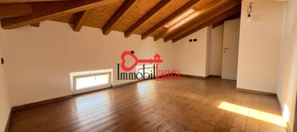 2 bedrooms Duplex in Bisuschio, Italy No. 353777 21