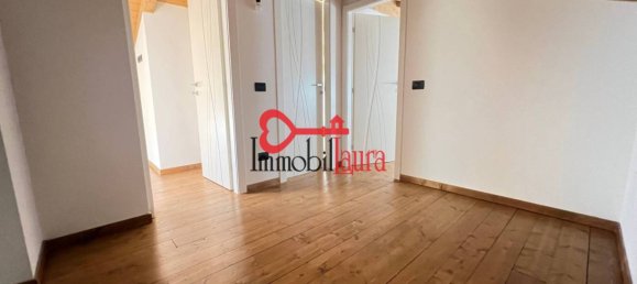 2 bedrooms Duplex in Bisuschio, Italy No. 353777 14