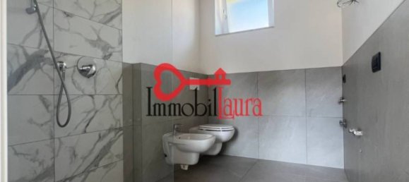 2 bedrooms Duplex in Bisuschio, Italy No. 353777 10