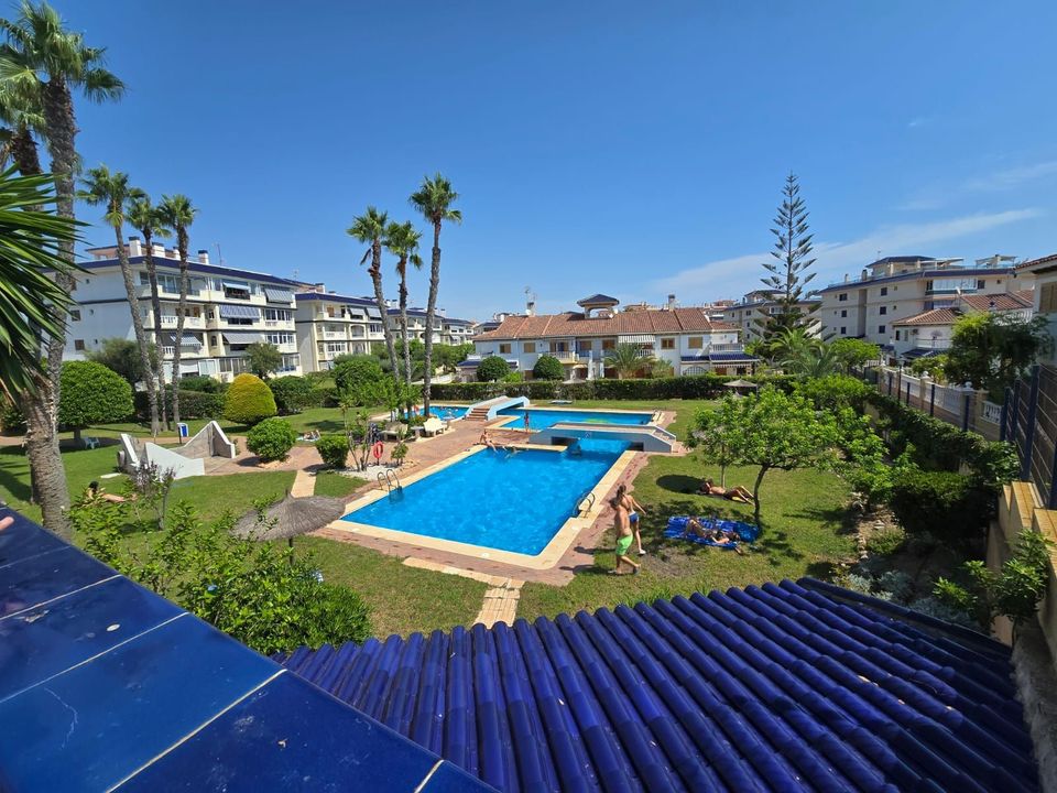 Bungalow T2 em Torrevieja, Spain N.º 201388