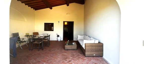 6 bedrooms House in Campi Bisenzio, Italy No. 331260 35