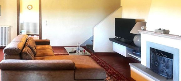 6 bedrooms House in Campi Bisenzio, Italy No. 331260 11