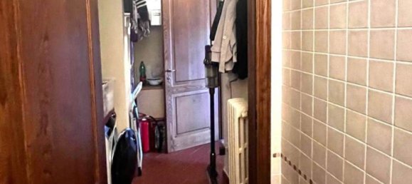 6 bedrooms House in Campi Bisenzio, Italy No. 331260 17