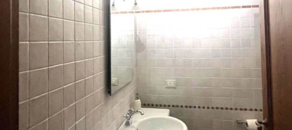 6 bedrooms House in Campi Bisenzio, Italy No. 331260 18