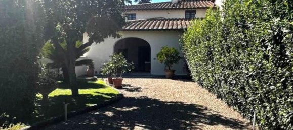 6 bedrooms House in Campi Bisenzio, Italy No. 331260 34