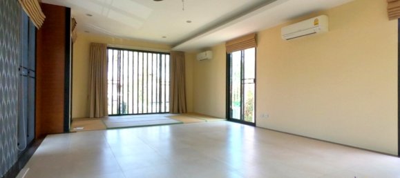 6 bedrooms House in Chiang Mai, Thailand No. 12805 2