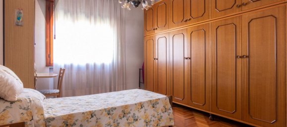 5-salle Villa à Ponte San Nicolò, Italy No. 60153 32