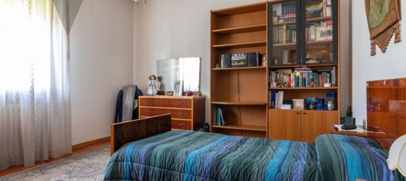 5-salle Villa à Ponte San Nicolò, Italy No. 60153 31