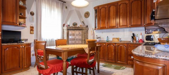 5-salle Villa à Ponte San Nicolò, Italy No. 60153 37