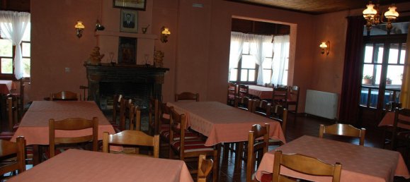 17 rooms Townhouse in Pieria, Greece No. 7976 10