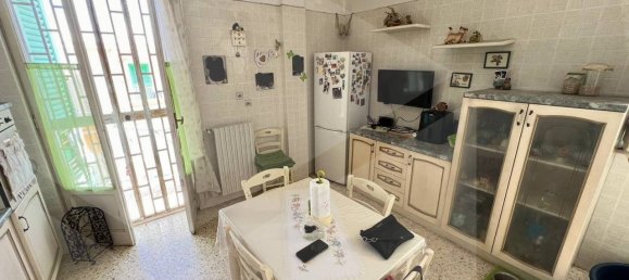 Apartamento de 3 divisões em Molfetta, Italy N.º 32765 7