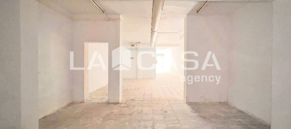 Коммерческая недвижимость 135м² в Бадалона, Испания № 138361 7